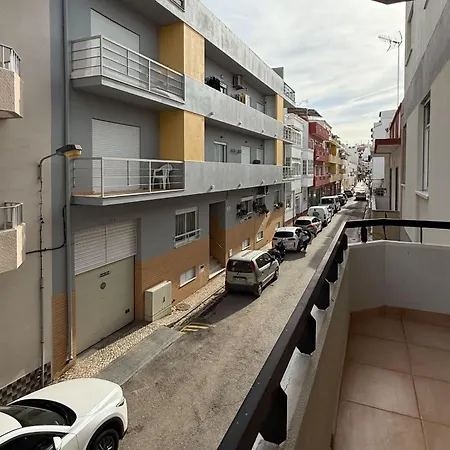 Daire T2 350mt Da 1e Armação de Pêra