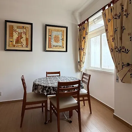 Apartamento T2 350mt Da 1e
